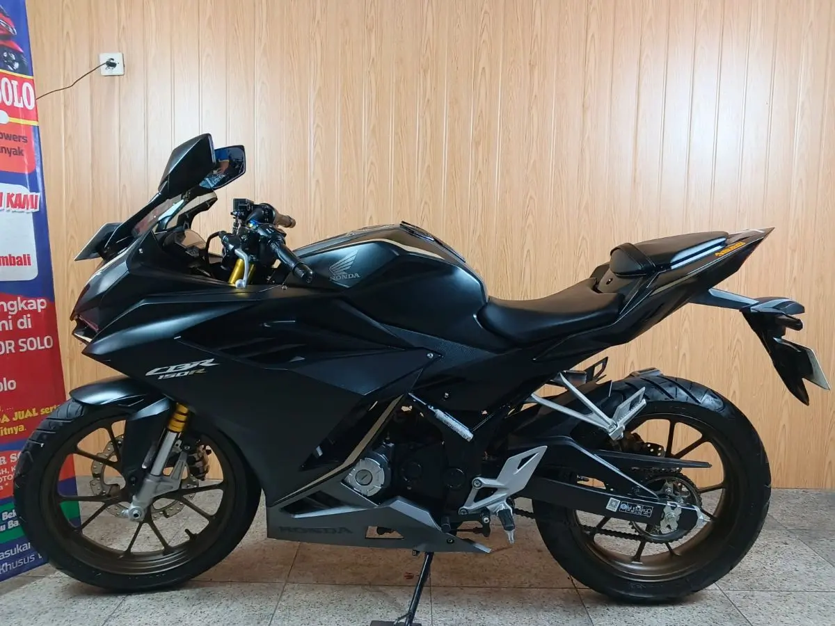 CBR 150R 2025/23 SE