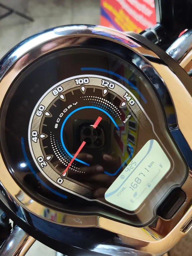 Scoopy Prestige 2023 keyless