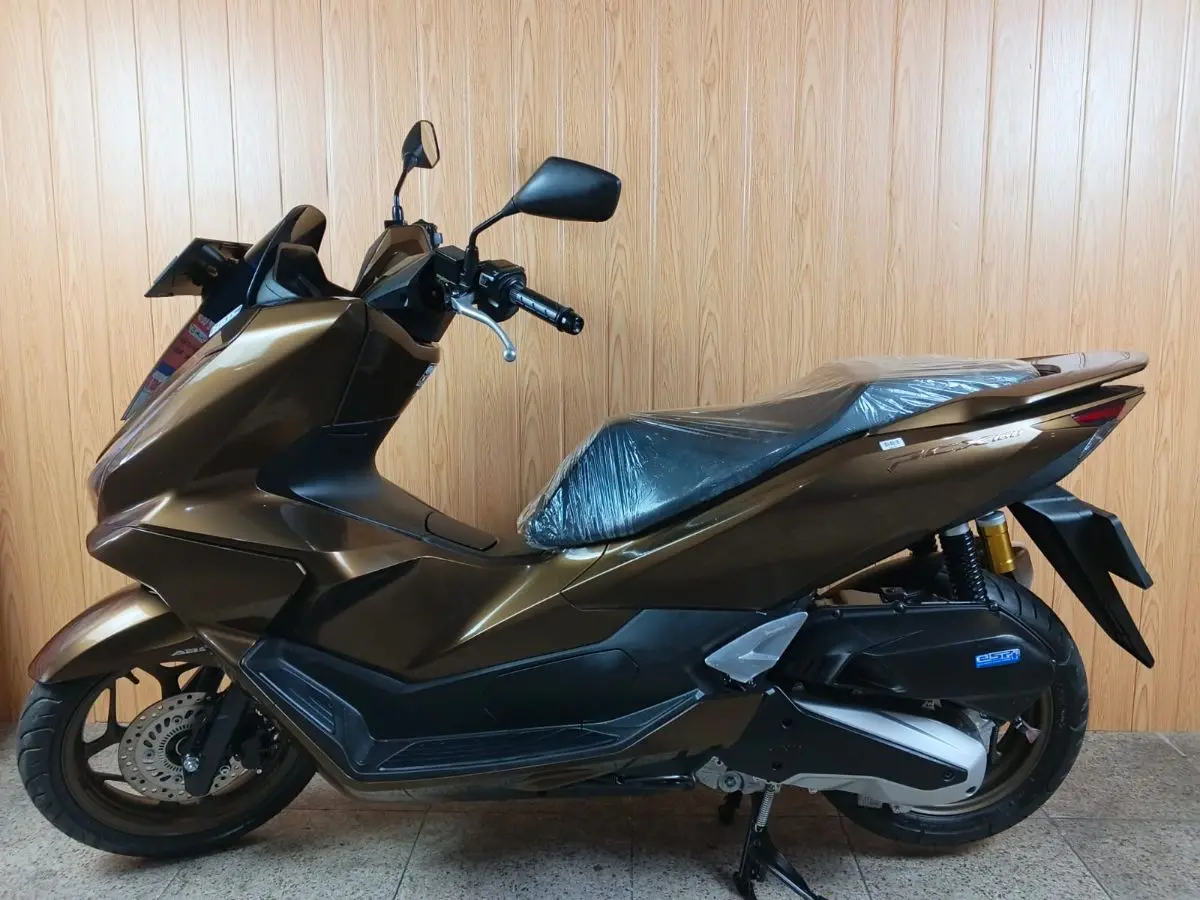 PCX roadsync 2026 Mahogany
