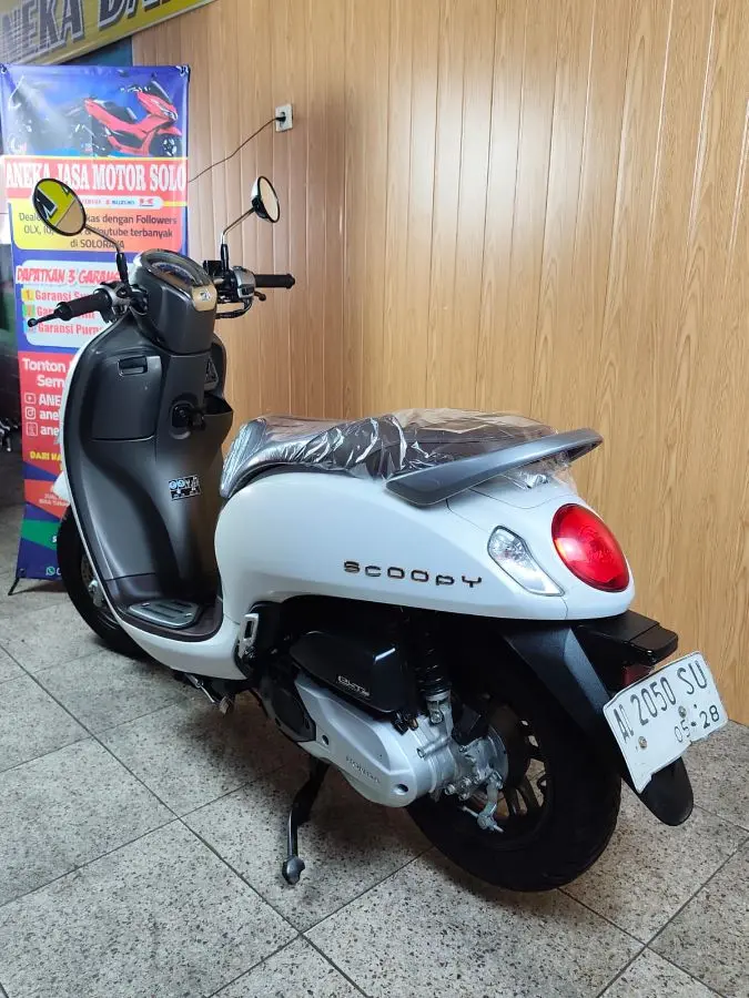 Scoopy Prestige 2023