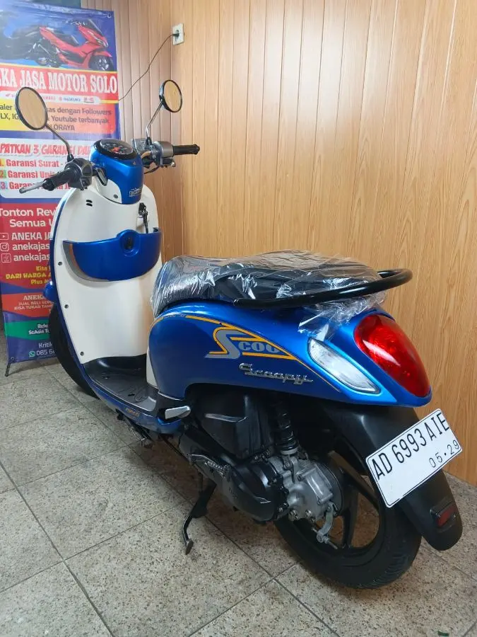 Scoopy fi 2014 garansi service 1 Minggu