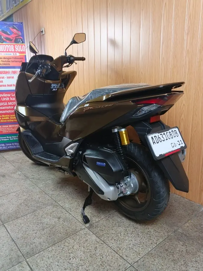 PCX roadsync 2026 Mahogany