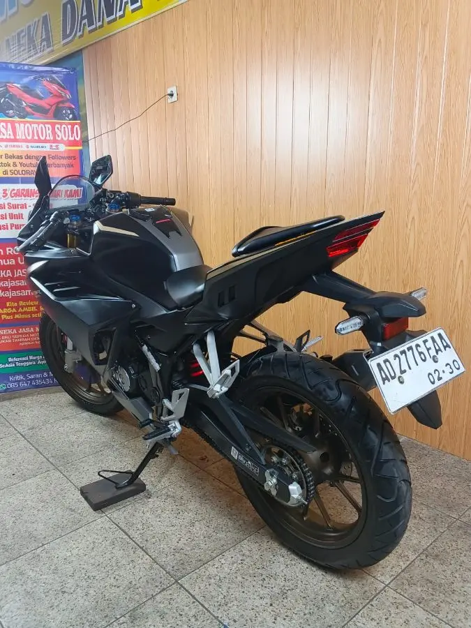 CBR 150R 2025/23 SE